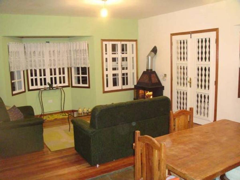 Casa Do Esquilo Campos Do Jordao Area Externa De 2000 M2 Villa Room photo